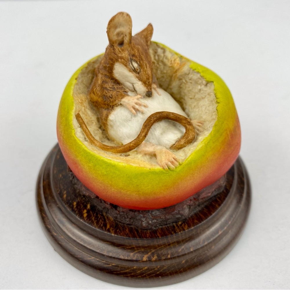 Mouse and Apple Country Artists Figurine 1980s Vintage Hand Crafted England
